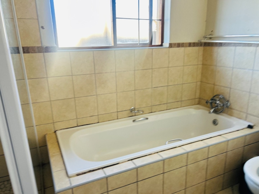 3 Bedroom Property for Sale in Hillside Free State